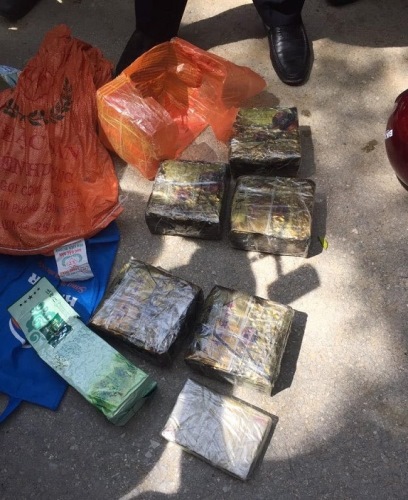 Hà Tĩnh: Nổ súng truy bắt kẻ vận chuyển 5kg ma túy đá